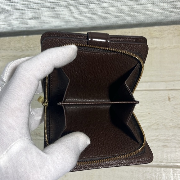 Louis Vuitton Damier Compact Zip Wallet ✅COA Included - Picture 9 of 15